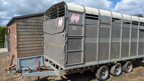 Used indespension tri axle - used, tri-axle